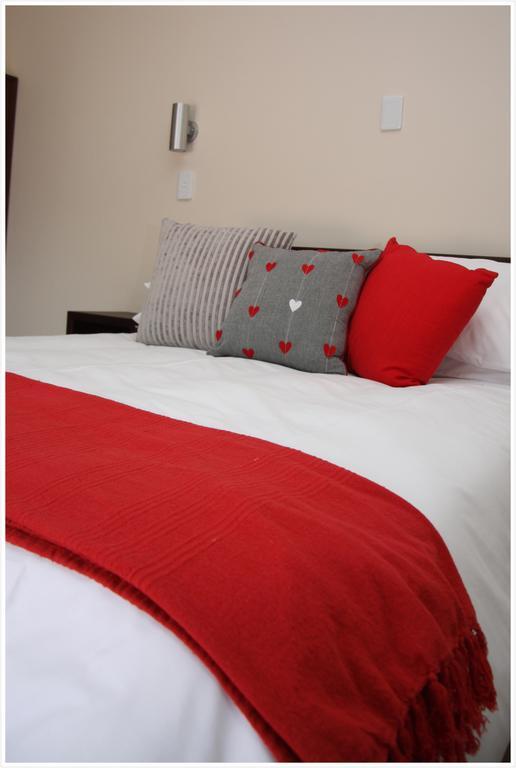 Be At Home Guesthouse Klerksdorp Ruang foto